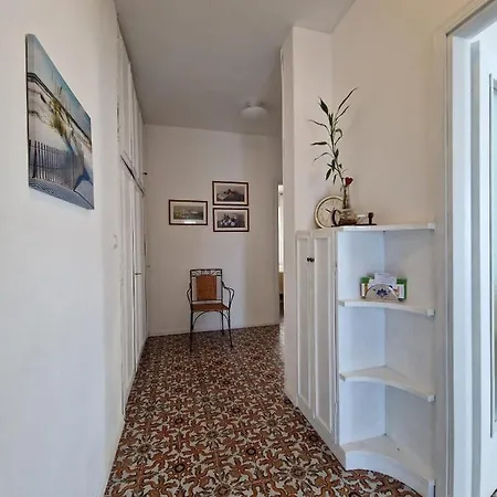 La Casa Di Emy Tatil Evi Bordighera